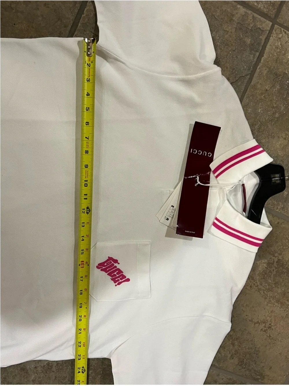 Men’s Gucci polo shirt with pink embroidered logo and trim size XL made in Italy